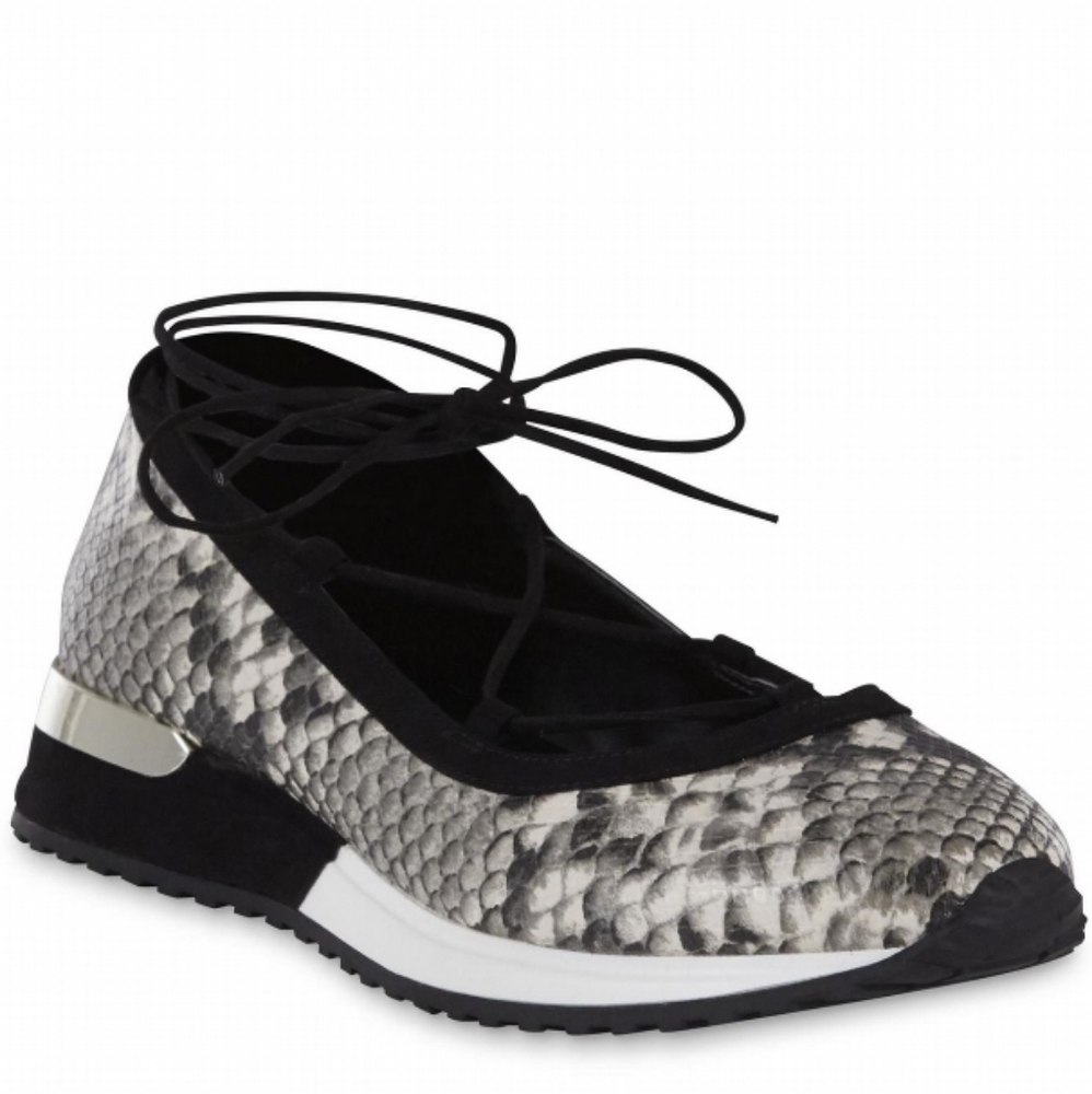 Metaphor lily size 8